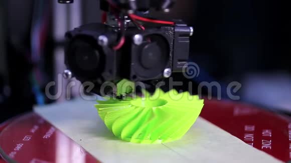 3D打印机技术视频的预览图