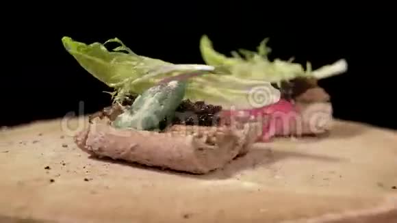 洋葱和培根果冻三明治视频的预览图