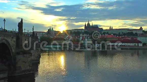 布拉格的风景日落视频的预览图