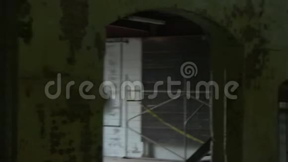 仓库的内部视频的预览图