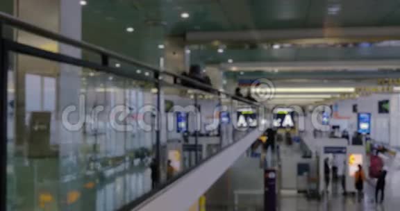 机场人流的时间视频的预览图