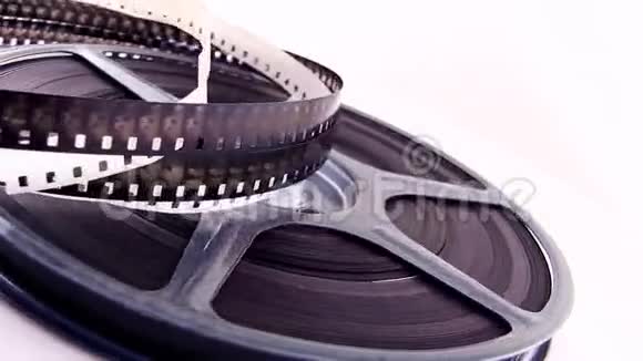 旧的8毫米胶片和卷轴视频的预览图