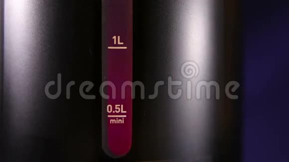 电水壶水位测量标志红色沸腾标志视频的预览图