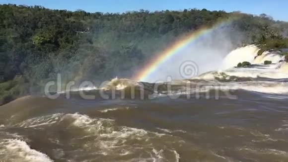 伊瓜苏瀑布的急流声和彩虹声视频的预览图