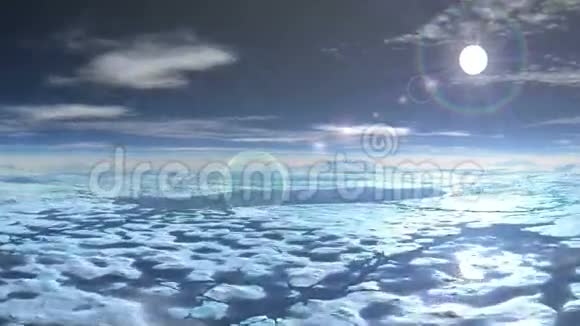 五彩缤纷的日落在北海上空视频的预览图