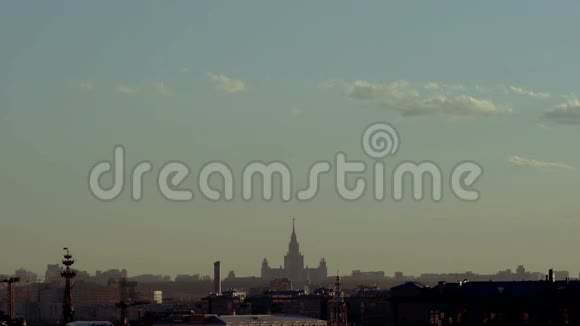 莫斯科屋顶的景色视频的预览图
