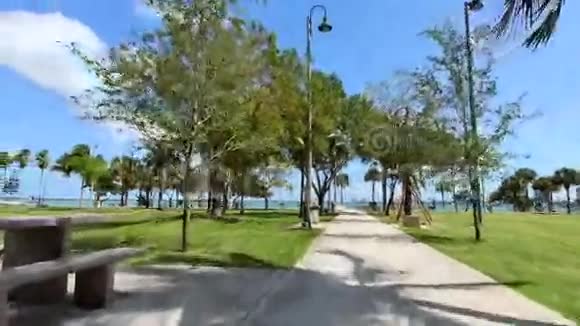 动作视频自然公园迈阿密视频的预览图