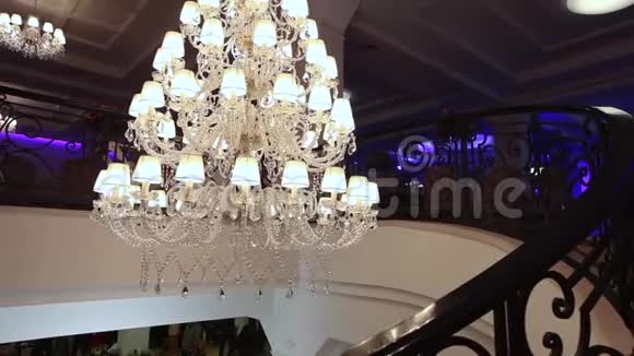 酒店吊灯视频的预览图