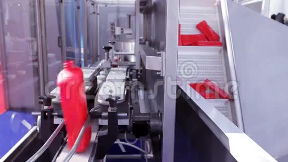 食品加工厂瓶子导向机视频的预览图