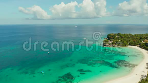 菲律宾长滩岛白色沙滩视频的预览图