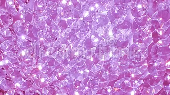 闪闪发光的紫色钻石水晶视频的预览图