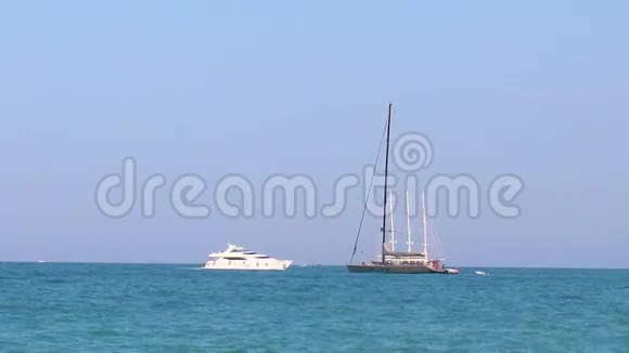 地中海的游艇视频的预览图