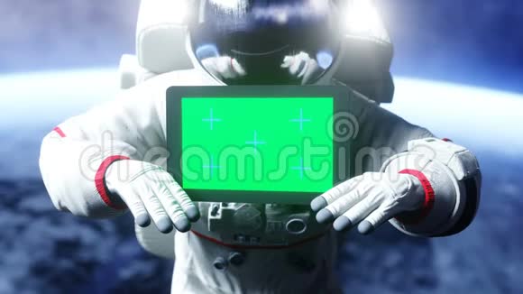 太空宇航员用平板电脑监视器现实的4k动画视频的预览图