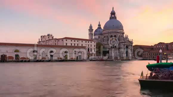 威尼斯圣玛丽亚戴拉敬礼巴西利卡运河大教堂4k意大利视频的预览图