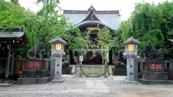 东京Koraku的美丽小佛寺视频的预览图