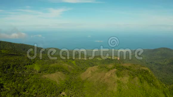 热带景观海海岸山脉视频的预览图