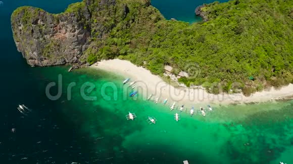带沙滩的热带岛屿菲律宾埃尔尼多视频的预览图