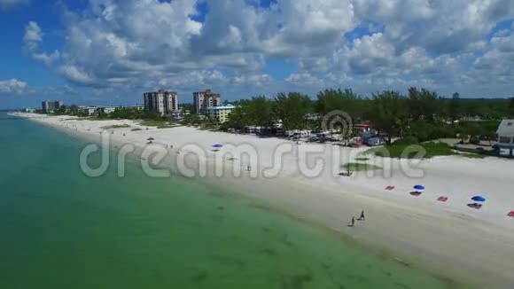 空中视频堡垒迈尔斯海滩FL视频的预览图