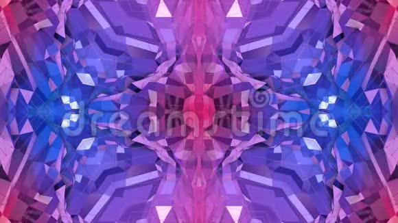 蓝紫低聚几何抽象背景作为移动彩色玻璃或万花筒效果在4k循环3d视频的预览图