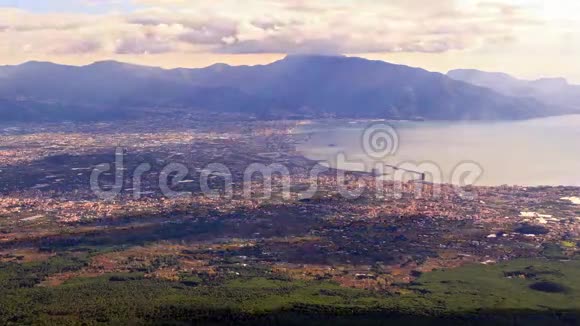 庞贝谷从维苏威火山俯瞰意大利视频的预览图