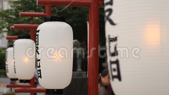 东京特写中的Asakusa神社视频的预览图