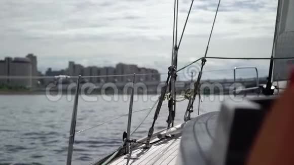 帆船豪华游艇视频的预览图