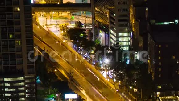 曼谷高速公路街道交通夜间中断视频的预览图