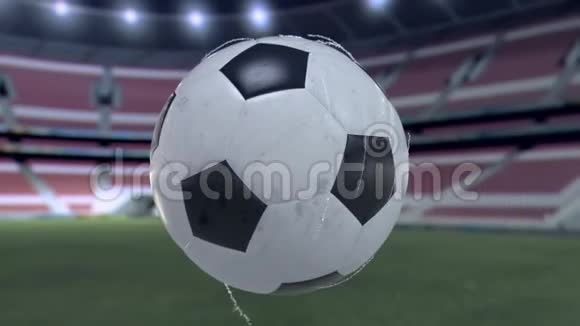 足球苍蝇发出水滴的漩涡4k三维动画视频的预览图