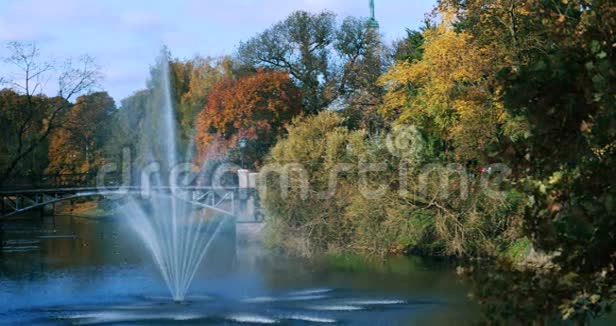 拉脱维亚里加公园喷泉视频的预览图