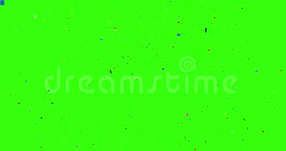 落下来的彩色闪光箔纸屑动画3D运动在色度键绿色屏幕背景视频的预览图