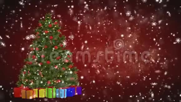 圣诞树和礼物在红色背景上旋转圣诞快乐新年快乐雪花纷飞视频的预览图