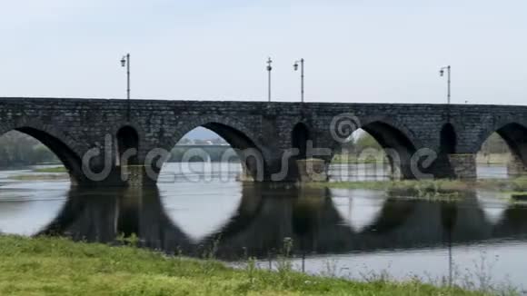 跨越里约利马的桥梁视频的预览图