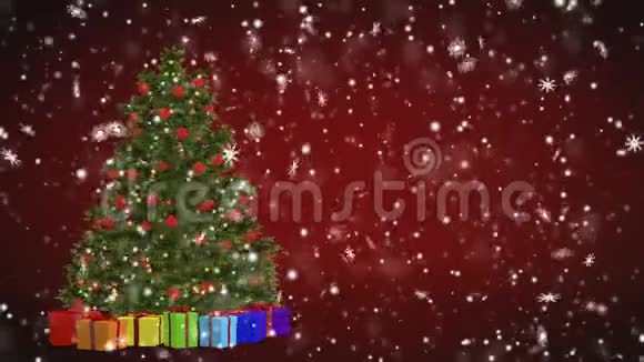 圣诞树和礼物在红色背景上旋转圣诞快乐新年快乐雪花纷飞视频的预览图