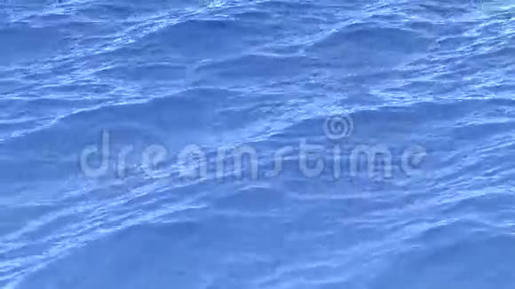 蓝色海洋动画的波浪视频的预览图