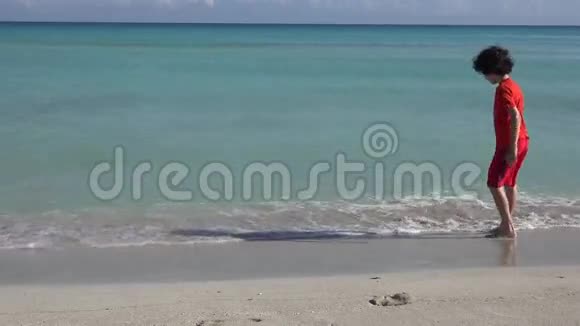 古巴马坦萨斯的瓦拉德罗海滩视频的预览图
