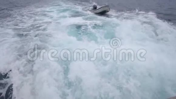 船和海洋拍摄视频的预览图