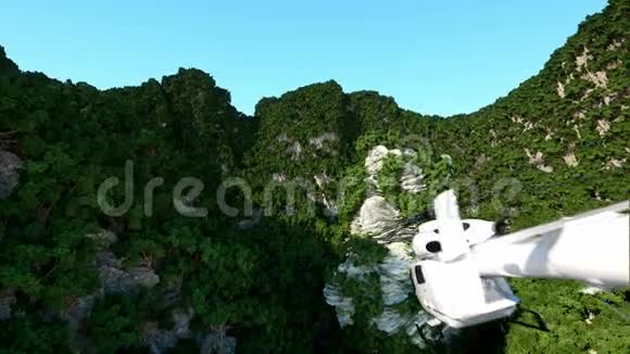 白色直升机在山脉之间飞行悬崖上有树救援者空中三维动画视频的预览图