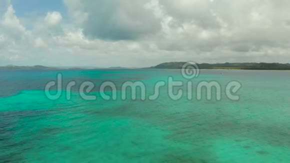 从菲律宾的海上可以看到西高岛视频的预览图