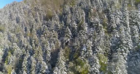 瑞士蒙特勒4K无人驾驶飞机射击视频的预览图