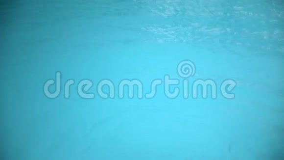水疗中心漂亮女人的画像视频的预览图