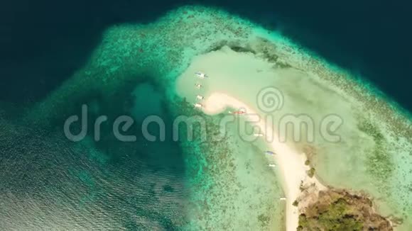 热带岛屿有沙滩菲律宾巴拉望视频的预览图