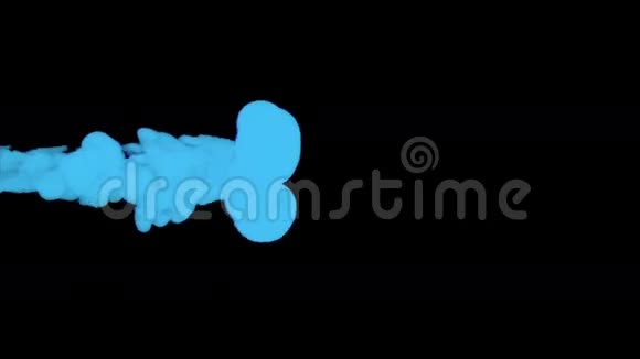 蓝色油墨在黑色背景下溶解于水中抽象背景墨水注入流体三维渲染视频的预览图