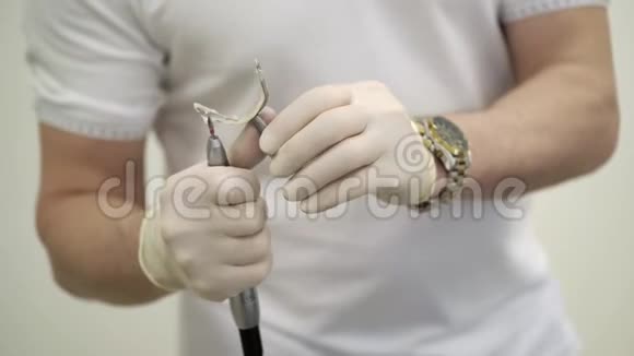 骨科牙科工具视频的预览图