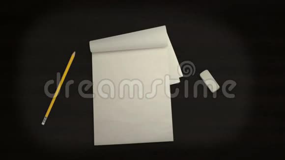 笔记本铅笔和橡皮擦在桌子上停止运动视频的预览图