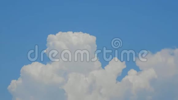 蓝天白云的流逝视频的预览图