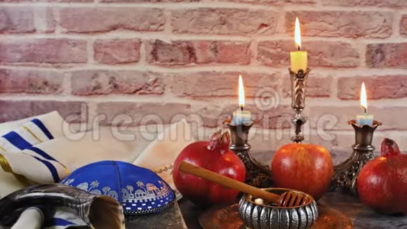 犹太假日罗什哈沙纳蜂蜜和石榴苹果视频的预览图