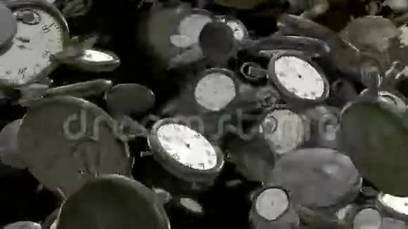 飞行旋转秒表黑色计时器视频的预览图