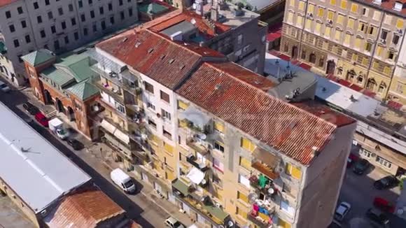 克罗地亚萨格勒布2019年5月空中观景无人机从上面拍摄萨格勒布市视频的预览图