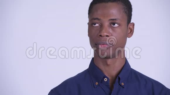 年轻快乐的非洲商人的脸视频的预览图