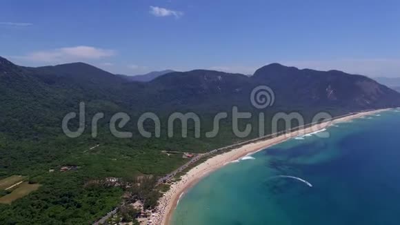 天堂海滩美丽的海滩世界各地美妙的海滩格鲁马里海滩巴西里约热内卢视频的预览图